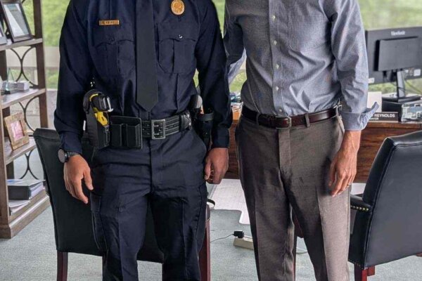 Philadelphia Mayor calls out former cop who quit for Love Island