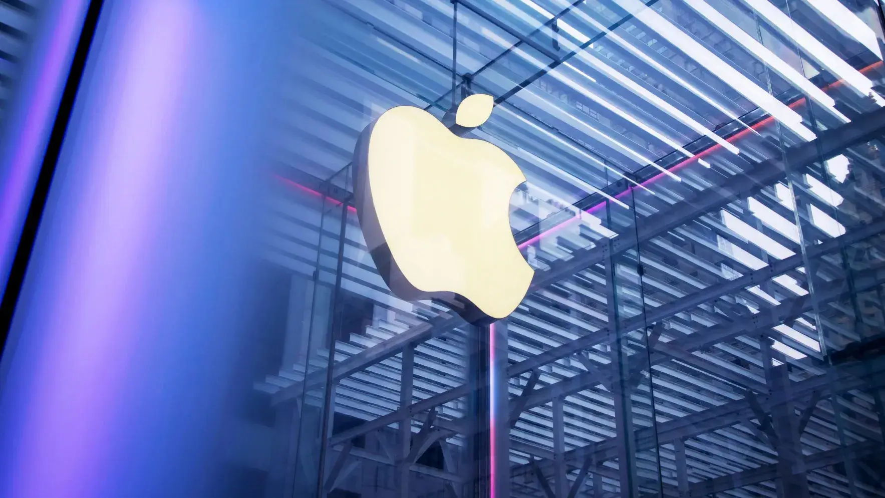 Apple Unveils Siri AI Upgrade With Smarter, More Conversational Features