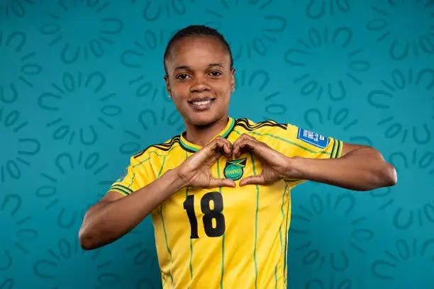 Reggae Girl Trudi Carter Joins Club Tijuana Femenil
